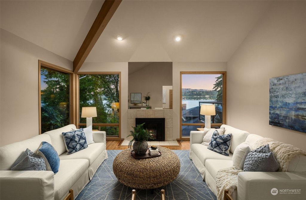 Photo of 4542 Ferncroft Road, Mercer Island, WA 98040 (MLS # 2272719)