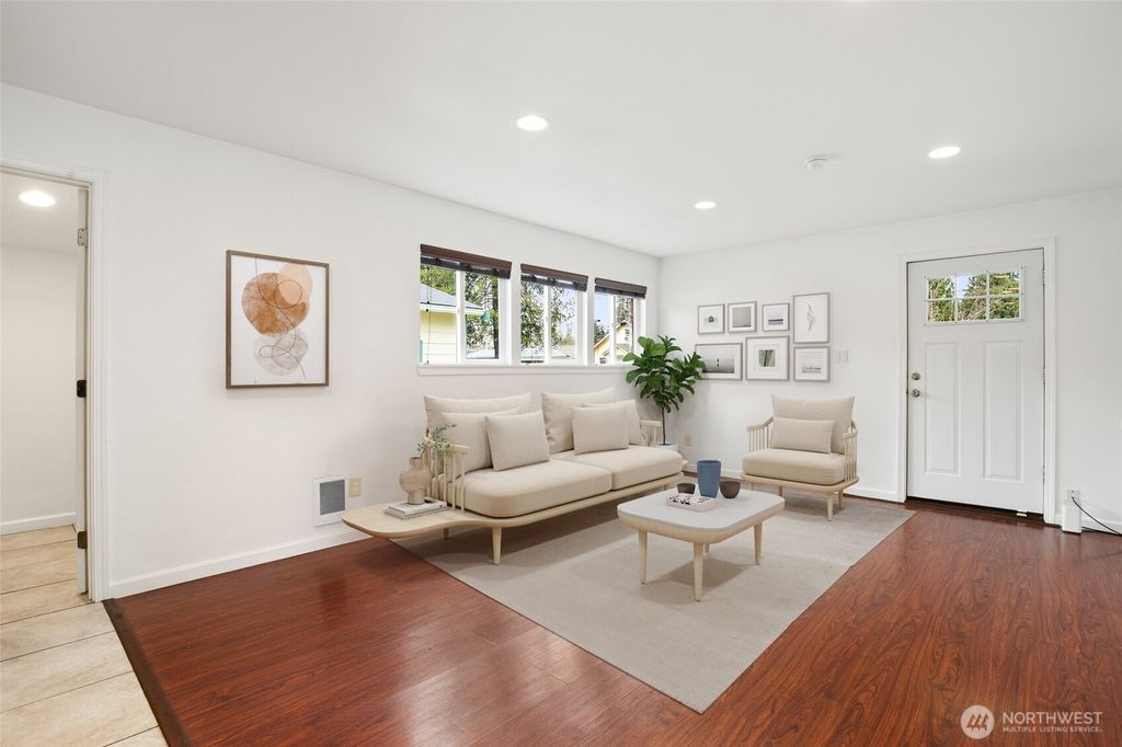 Photo of 843 3rd Avenue N, Kent, WA 98032 (MLS # 2460890)