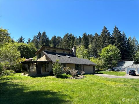 A home in Belfair