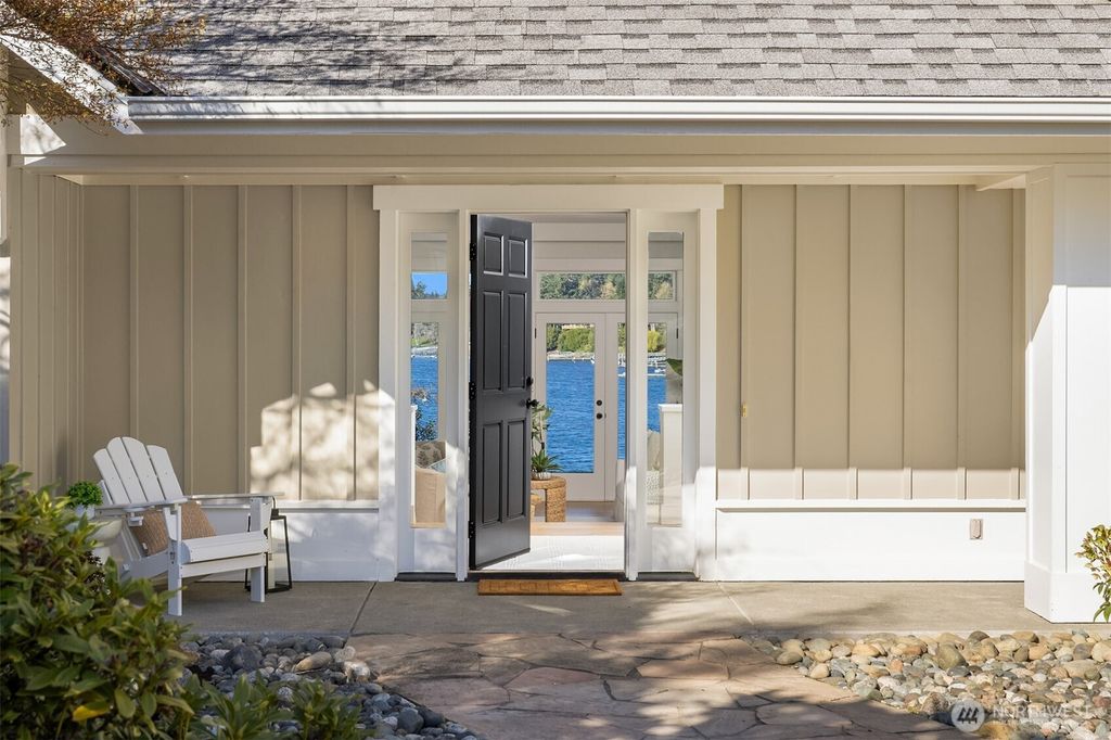 Photo of 10478 Arrow Point Drive NE, Bainbridge Island, WA 98110 (MLS # 2490127)