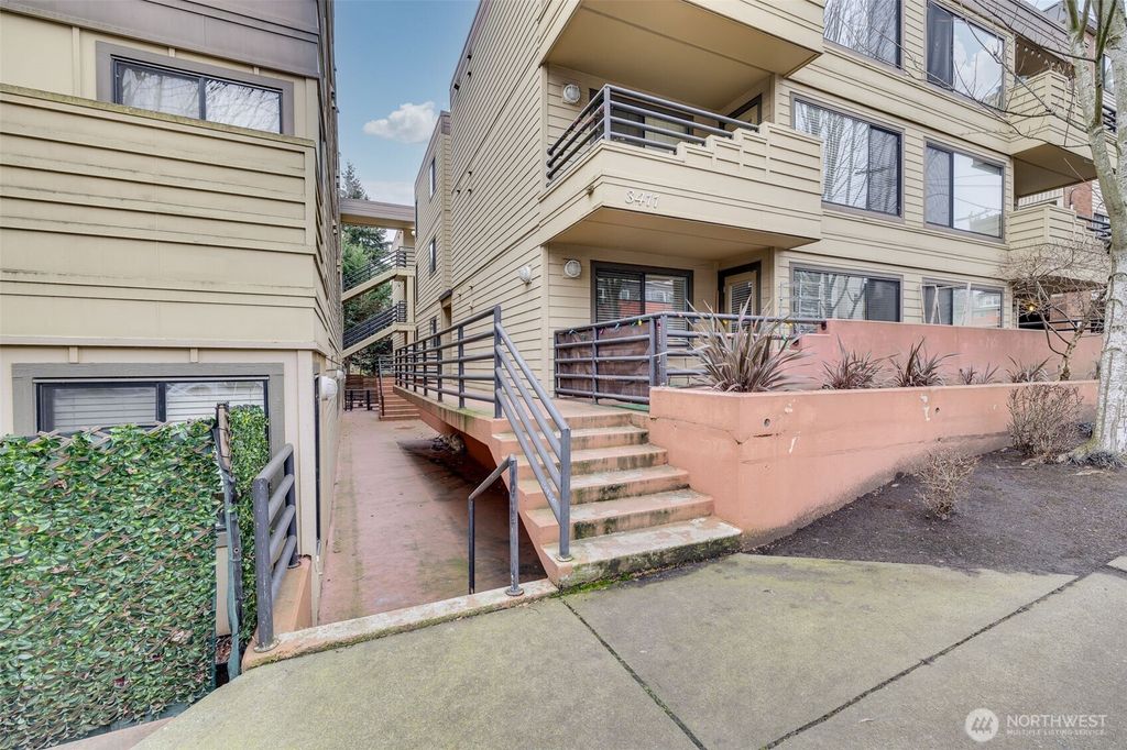 Photo of 3411 Wallingford Avenue N #21, Seattle, WA 98103 (MLS # 2360013)