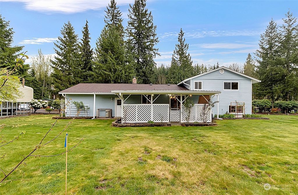 Photo of 20015 Silverton Way, Granite Falls, WA 98252 (MLS # 2062188)