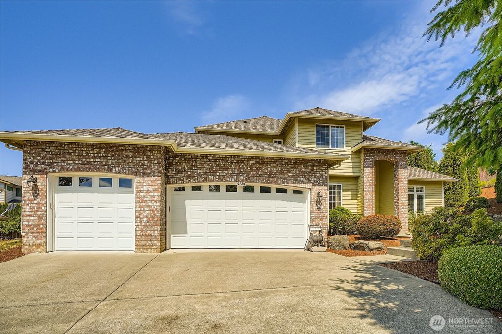 Photo of 9620 S 194th Street, Renton, WA 98055 (MLS # 2393769)