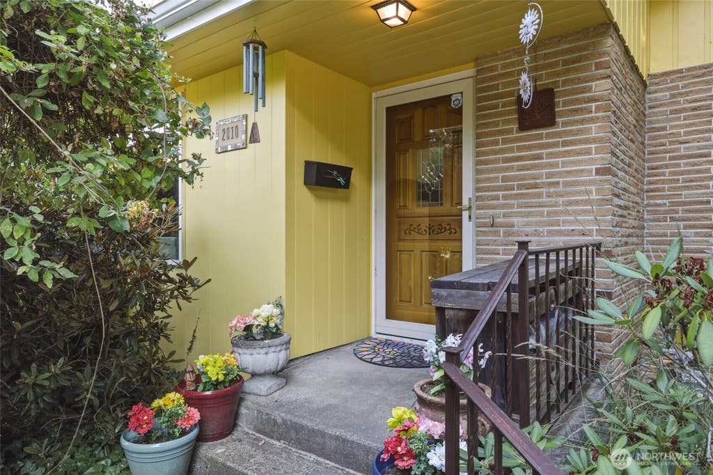 Photo of 2010 Forest Hill Drive SE, Olympia, WA 98501 (MLS # 2562432)