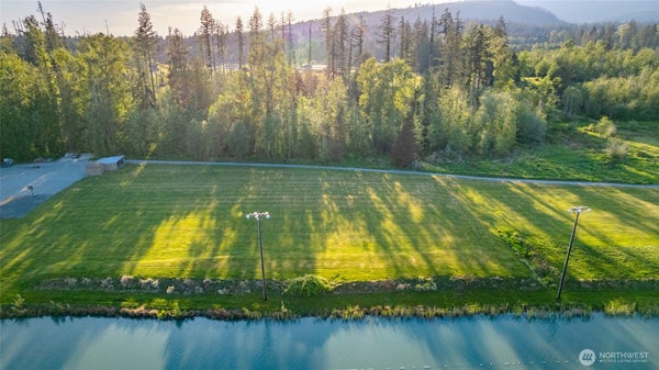 18003 BOW LAKE LN, BOW, WA 98232 - Image 069028a439c0df710fbf8a11eb4bfe89/1587247001