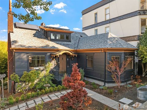 Photo of 811 N I Street, Tacoma, WA 98403 (MLS # 2441068)