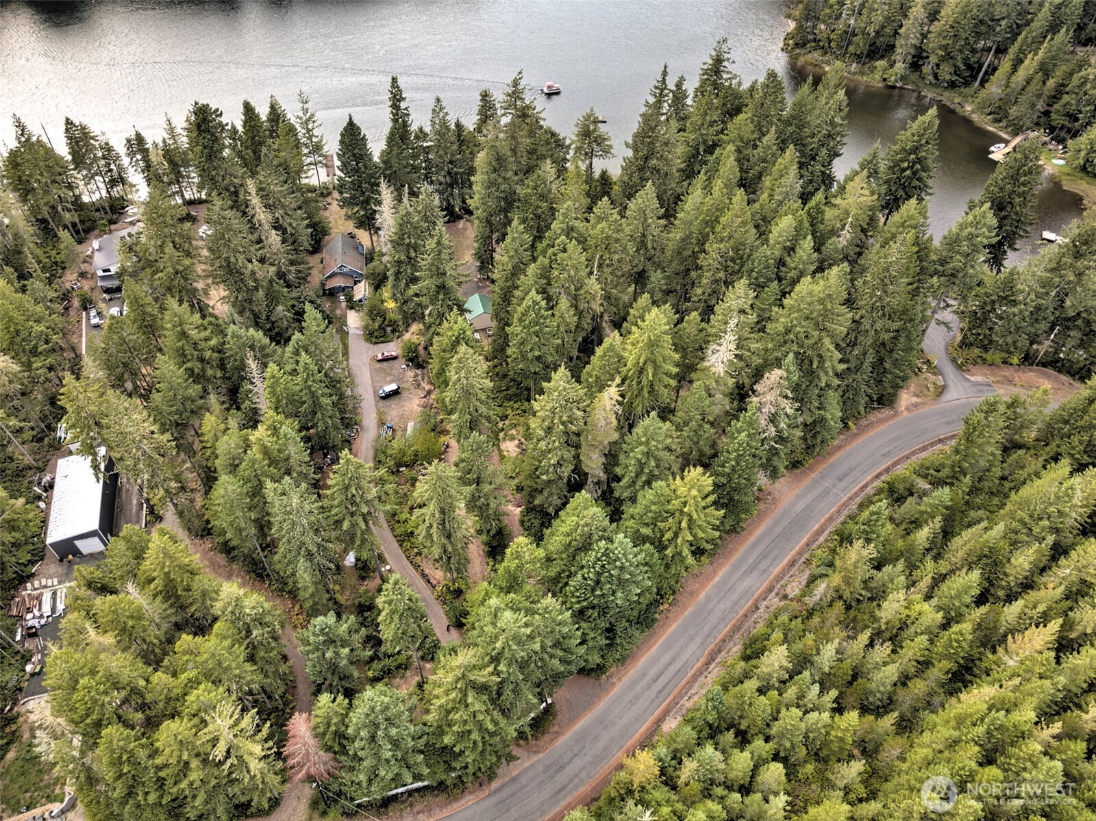 621 NE Tee Lake Road
