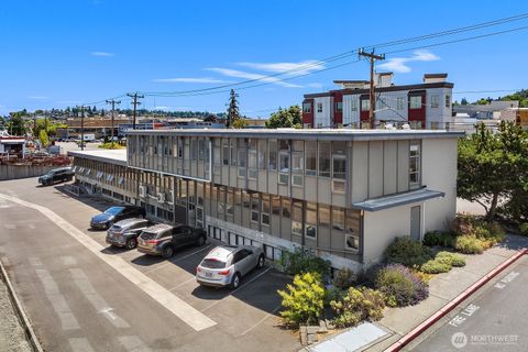 2300 W Commodore Way Seattle WA 98199