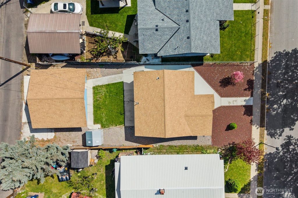 Photo of 209 Elberta Avenue, Cashmere, WA 98815 (MLS # 2512750)