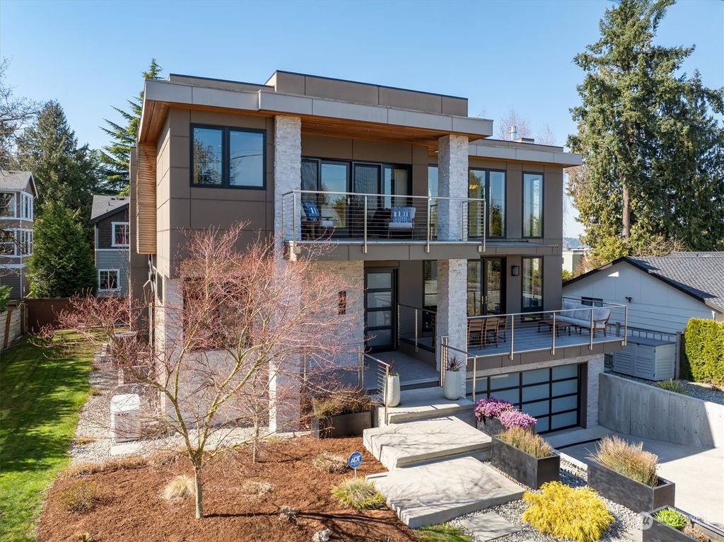 Photo of 2273 72nd Avenue SE, Mercer Island, WA 98040 (MLS # 2211735)