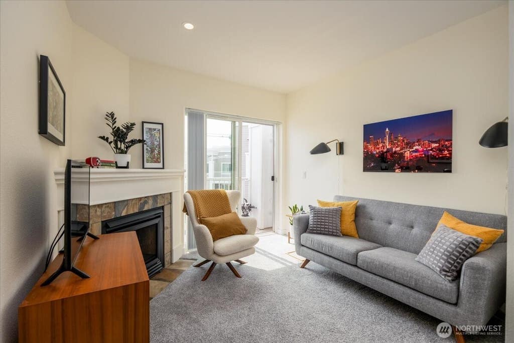 Photo of 1545 NW 57th ST #613, Seattle, WA 98107 (MLS # 2564113)