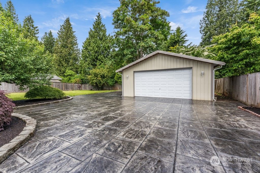 Photo of 329 205th Street SW, Lynnwood, WA 98360 (MLS # 2126401)