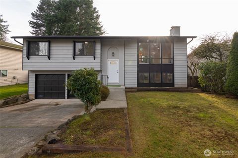 Photo of 3524 200th Place SW, Lynnwood, WA 98036 (MLS # 2471836)