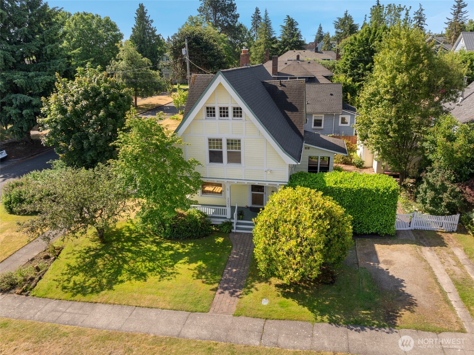3402 N 28th Street
