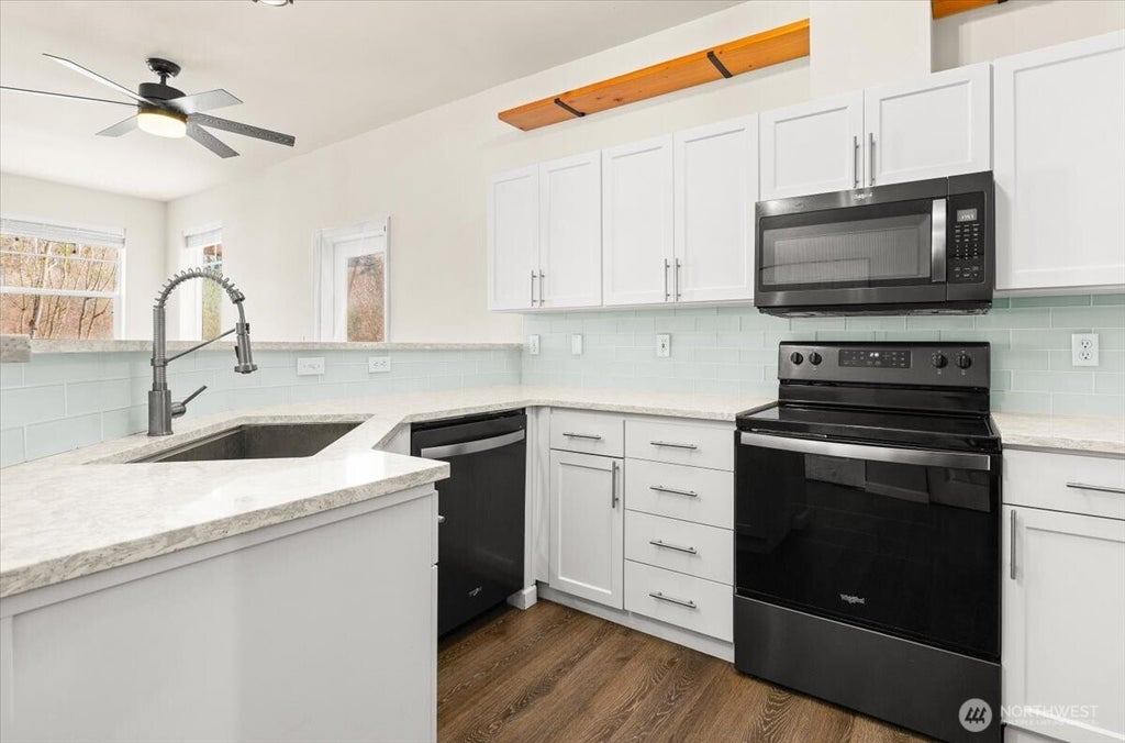 Photo of 17426 Bothell Way NE #A302, Bothell, WA 98011 (MLS # 2591383)