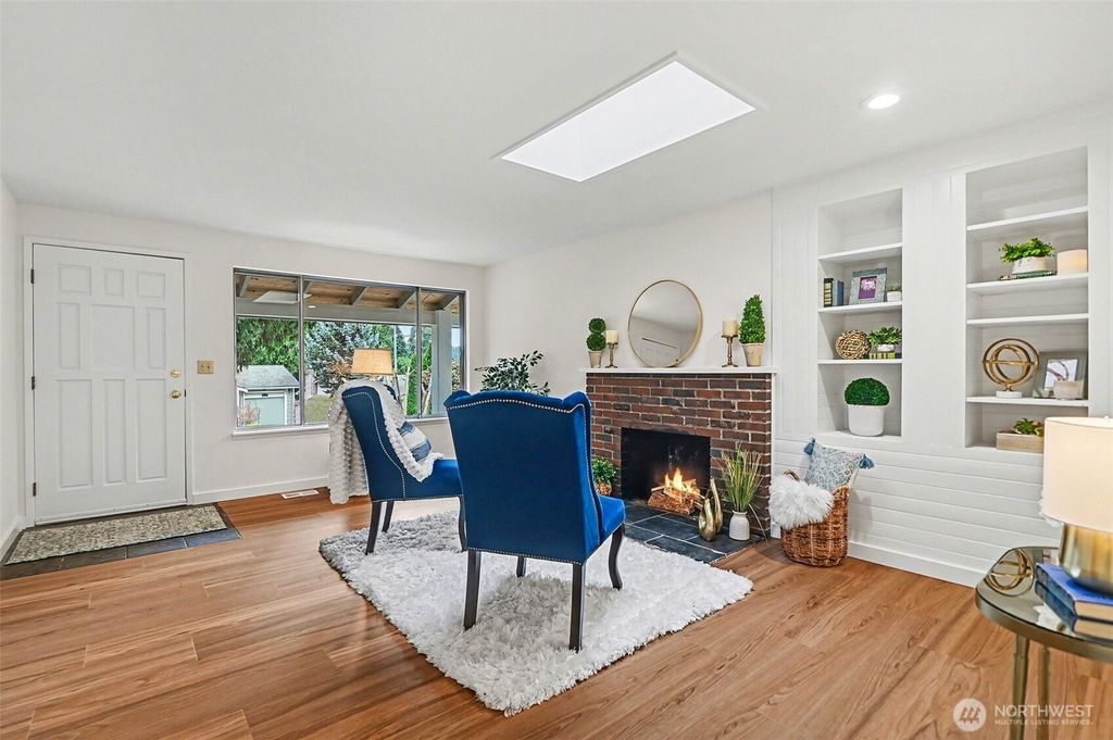 Photo of 20224 11th Drive SE, Bothell, WA 98012 (MLS # 2476529)