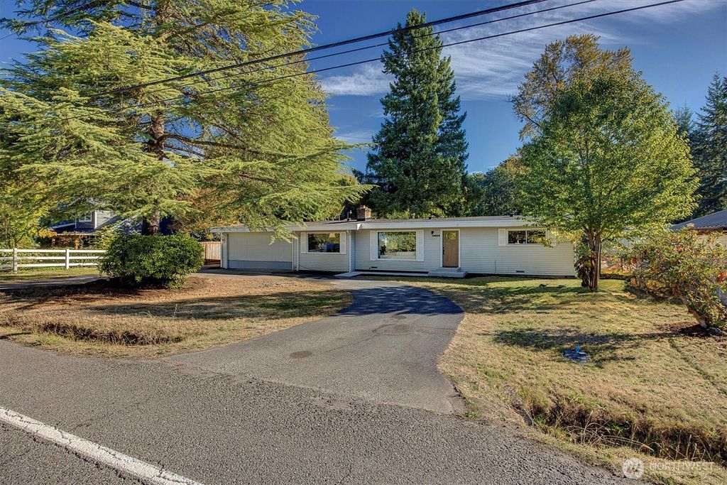 Photo of 14024 169th Avenue SE, Renton, WA 98059 (MLS # 2444107)