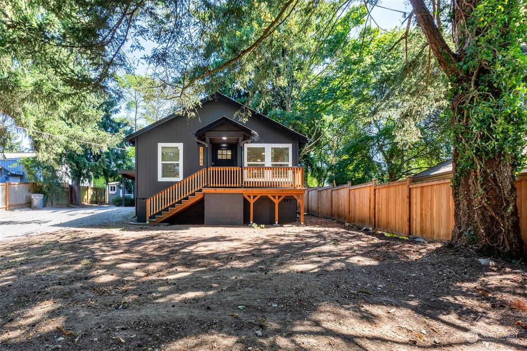 Photo of 10744 17th Avenue SW, Seattle, WA 98146 (MLS # 2151082)