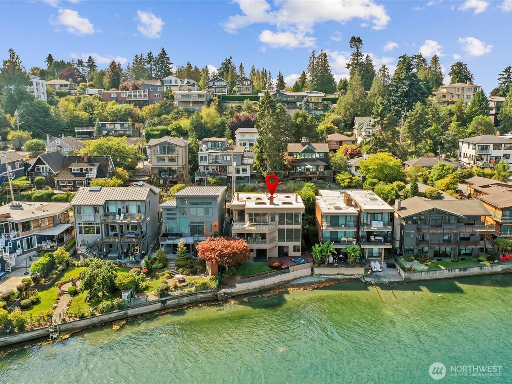 Photo of 5622 39th Avenue W, Seattle, WA 98199 (MLS # 2427798)