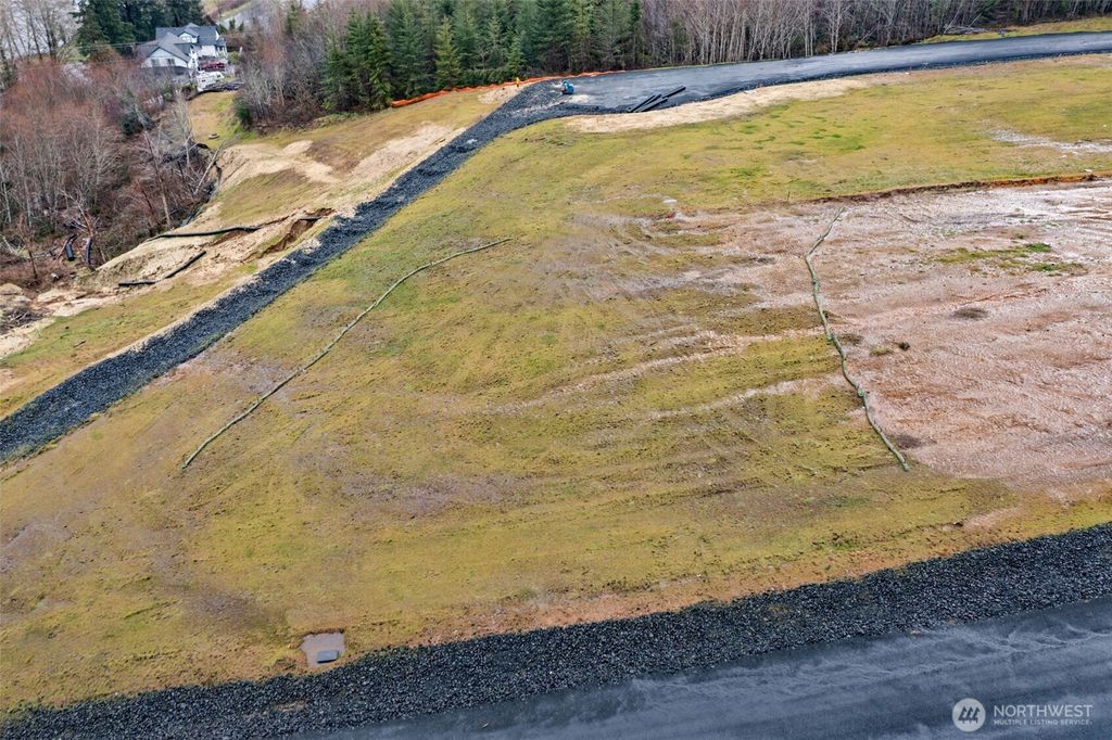 Photo of 16 Lot Bradford Street, Raymond, WA 98577 (MLS # 2495749)