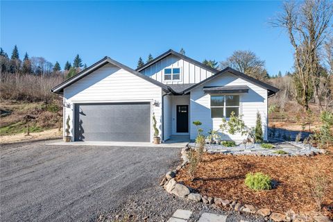 Photo of 176 Wake Robin Lane, Longview, WA 98632 (MLS # 2471096)