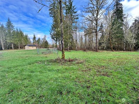 A home in Chehalis