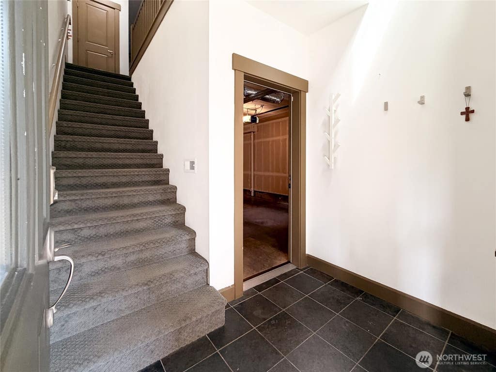 Photo of 2115 201st Place SE #D5, Bothell, WA 98012 (MLS # 2569743)
