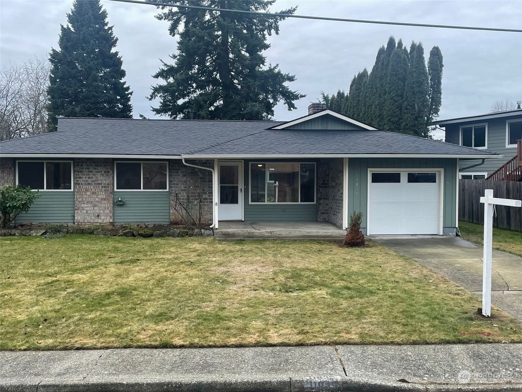 Photo of 11835 SE 165th Street, Renton, WA 98058 (MLS # 2193789)