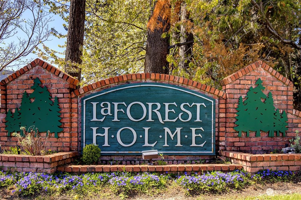 Photo of 1390 LaForest Drive SE, North Bend, WA 98045 (MLS # 2056522)