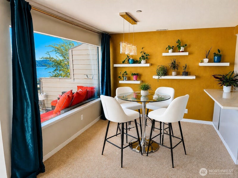 2002 N 30th Street 303