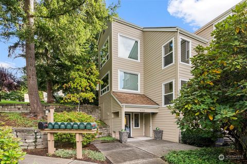 4152 Providence Point Dr SE Unit 207, Issaquah, WA 98029 - MLS#: 2296532