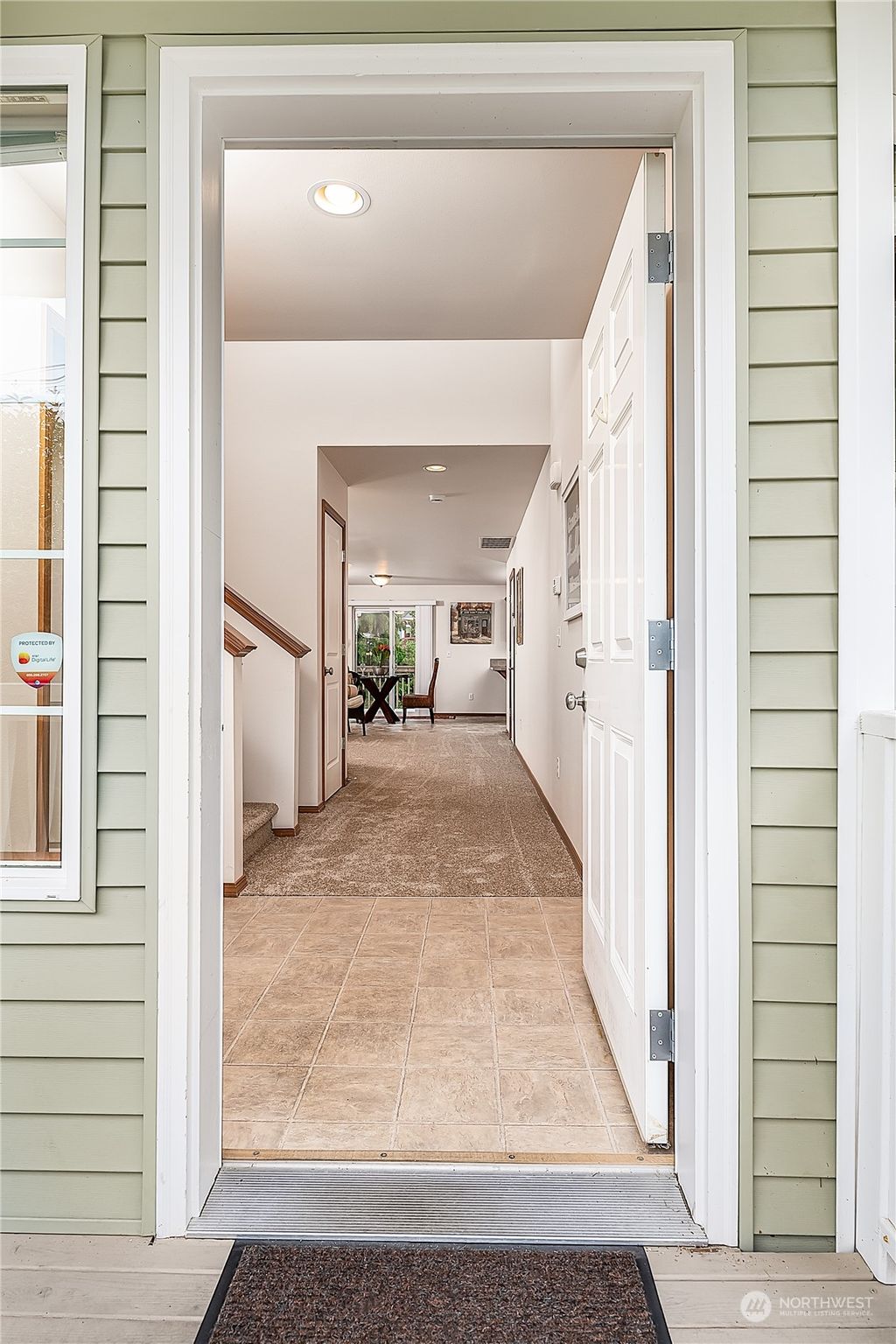 Photo of 822 52nd Street SE, Everett, WA 98203 (MLS # 2273602)