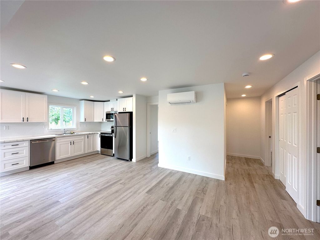 Photo of 1743 SE Crawford Road, Port Orchard, WA 98366 (MLS # 2516547)