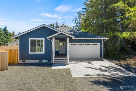 737 Gadwall Court SE Ocean Shores WA 98569