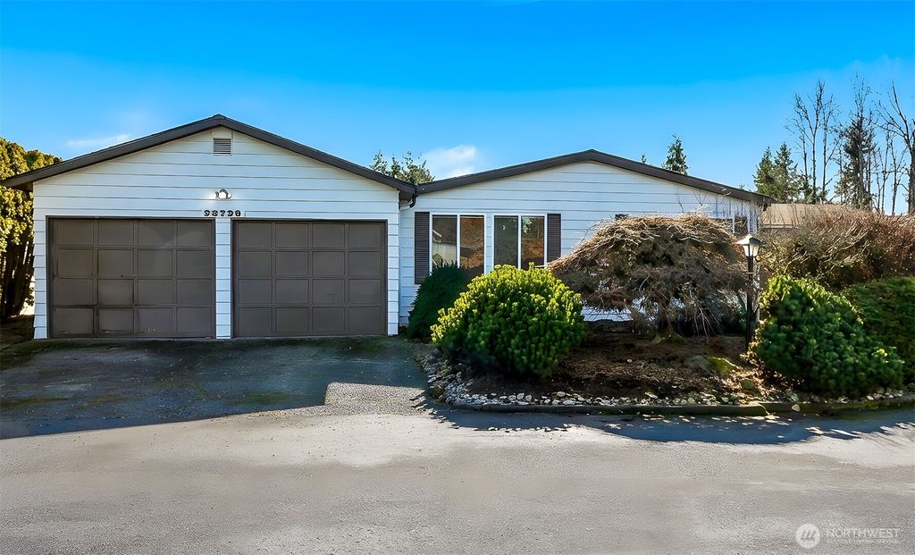 Photo of 23728 Vista View Vw, Bothell, WA 98021 (MLS # 2478897)