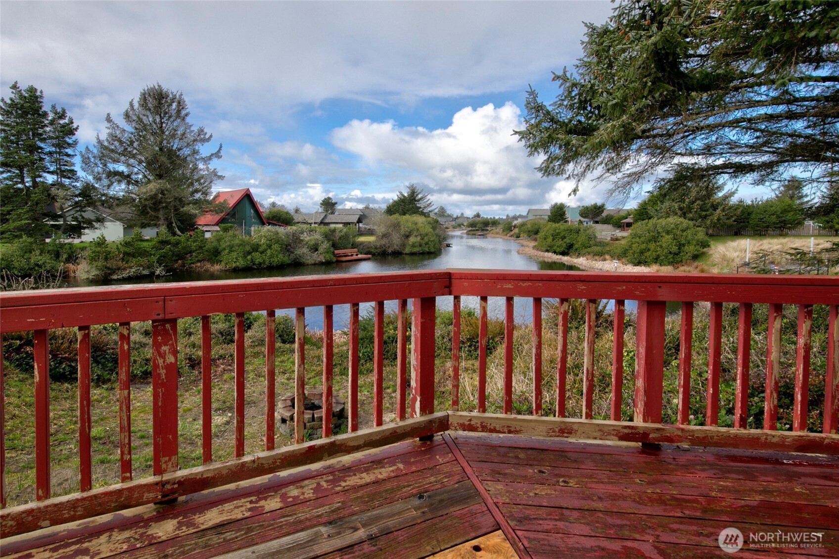 135 N Razor Clam Drive SW