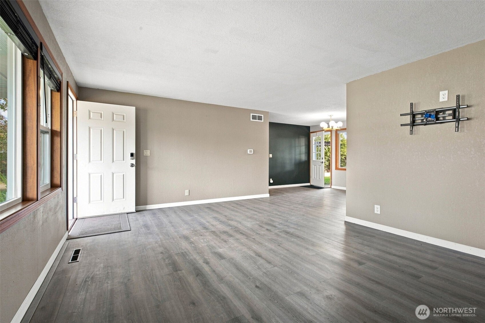 217 N 63rd Avenue