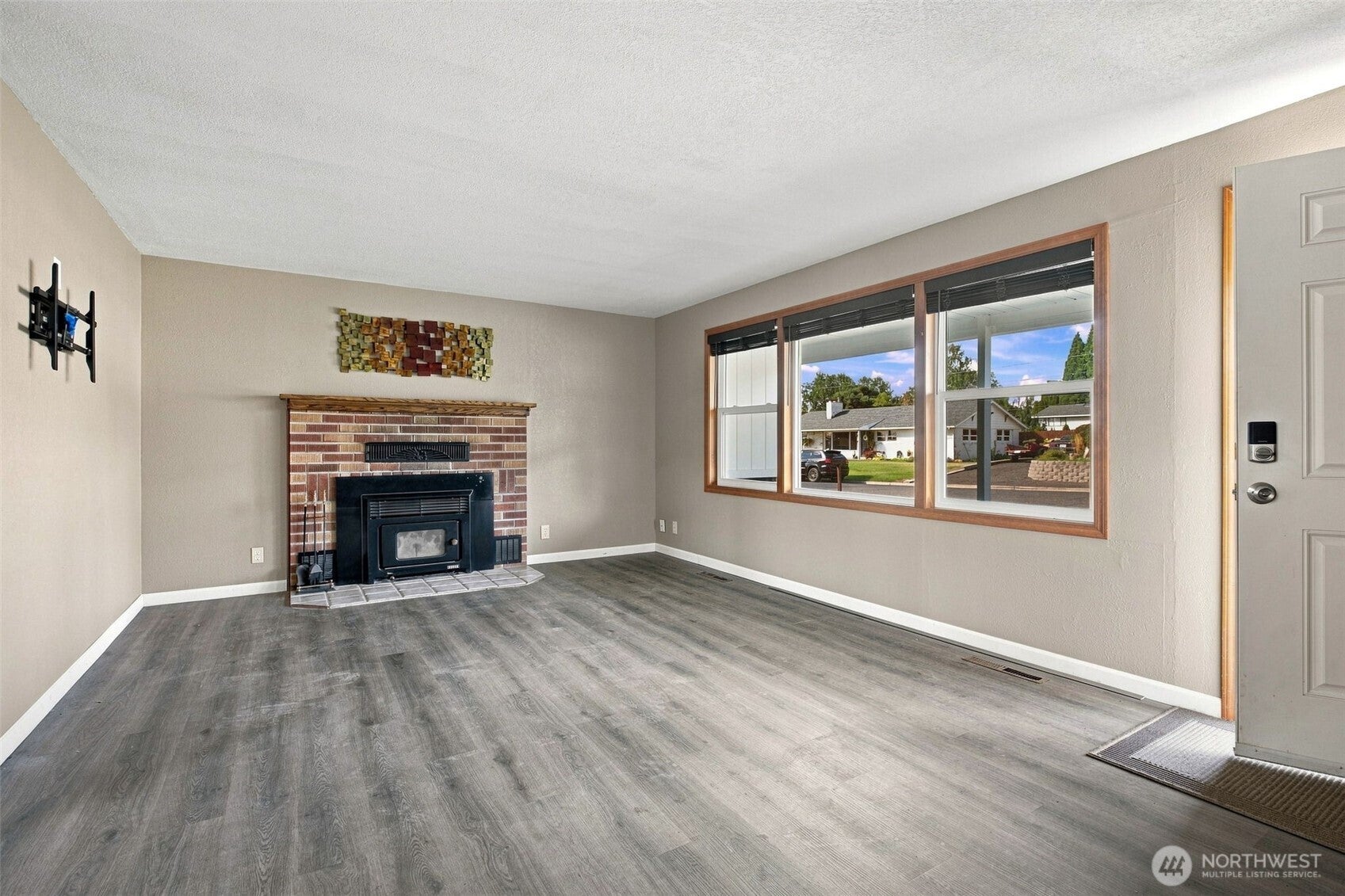 217 N 63rd Avenue