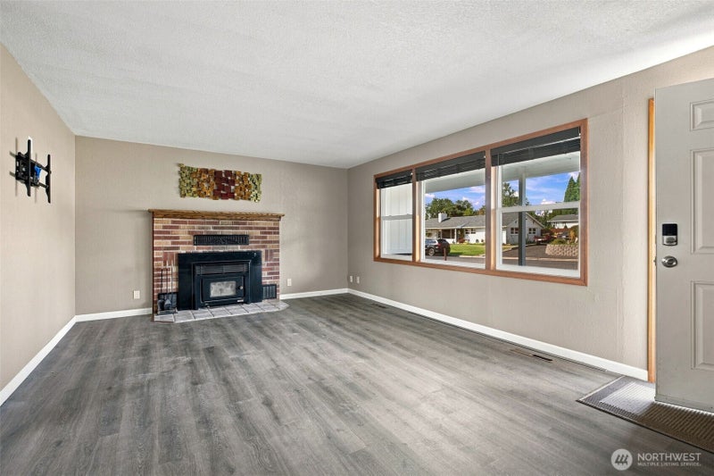 217 N 63rd Avenue