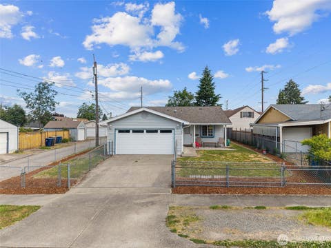 Photo of 207 S 63rd Street, Tacoma, WA 98408 (MLS # 2537632)