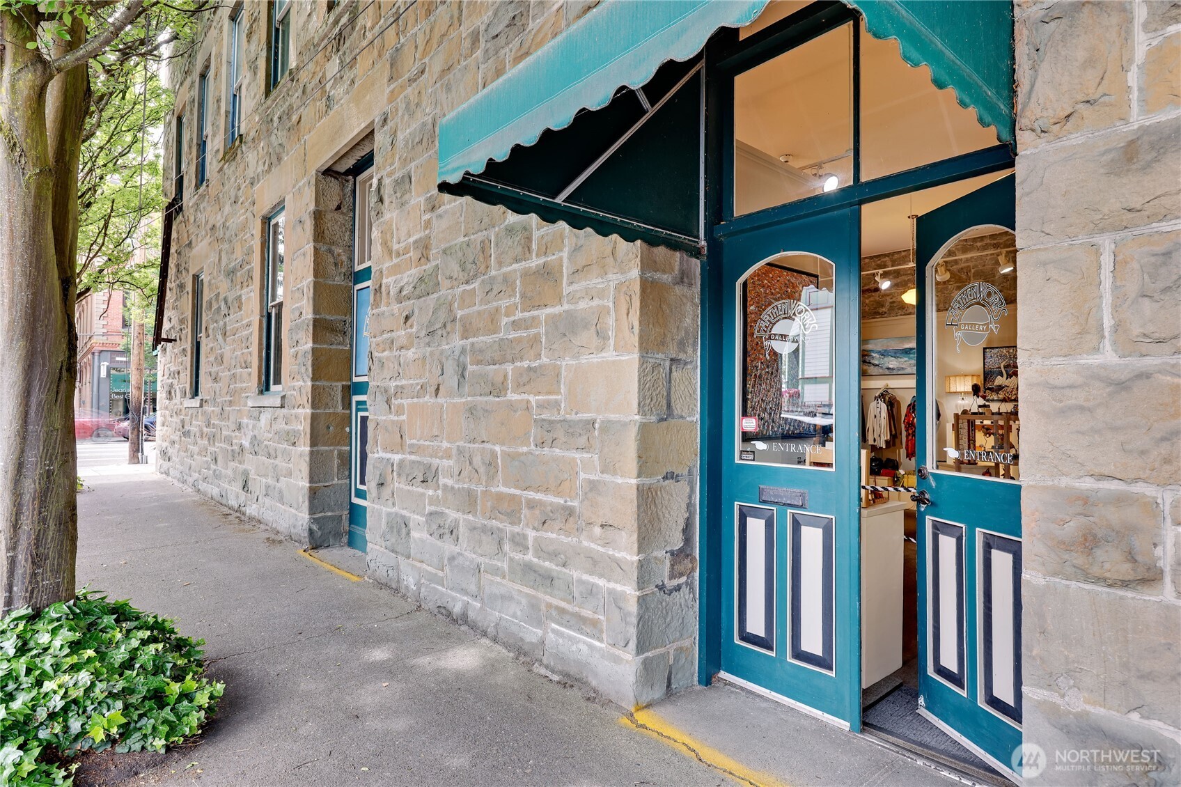 702 Water Street 1-3