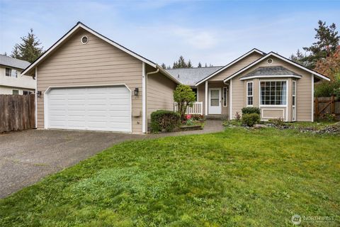 Photo of 735 NE Marric Court, Bremerton, WA 98311 (MLS # 2507970)