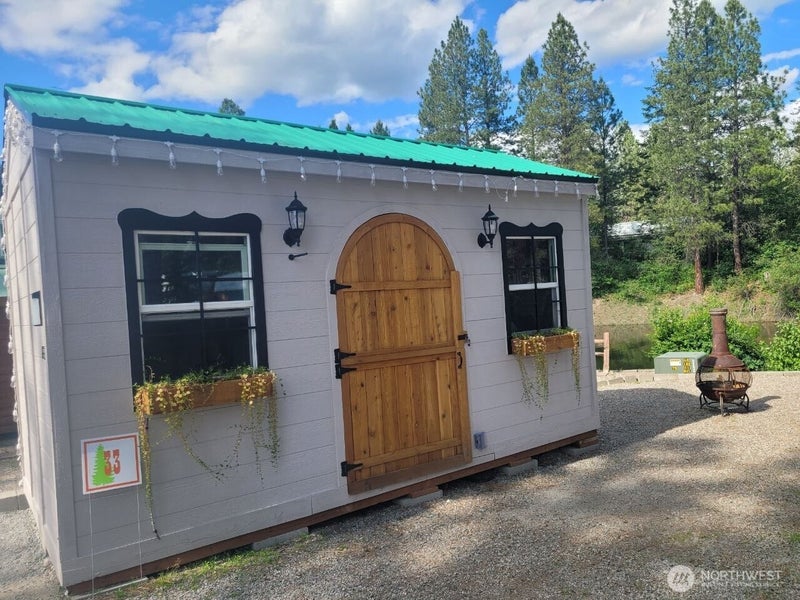 106 Tall Pine Loop N
