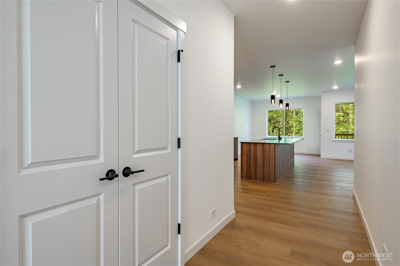 2956 Cedar View Way