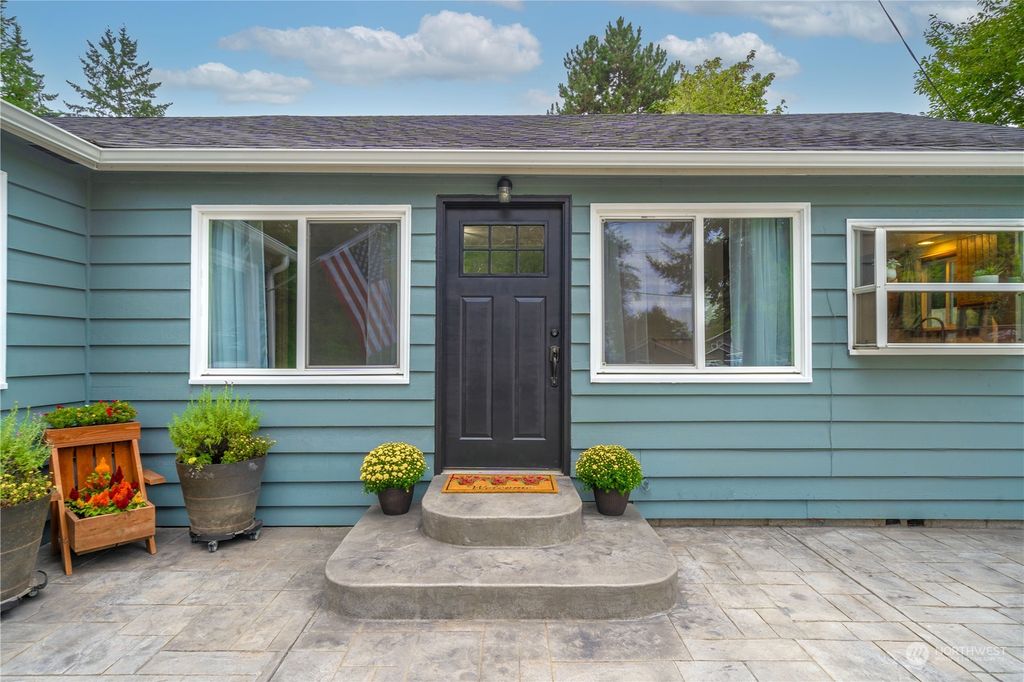 Photo of 37055 55th Avenue S, Auburn, WA 98001 (MLS # 2141955)
