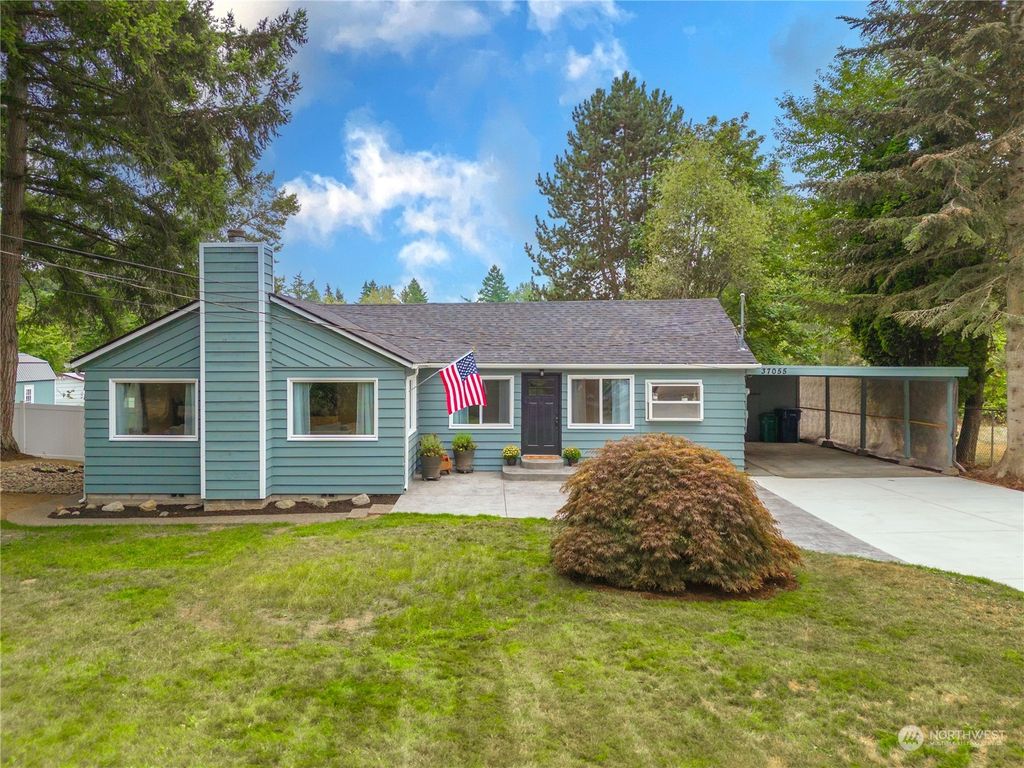 Photo of 37055 55th Avenue S, Auburn, WA 98001 (MLS # 2141955)