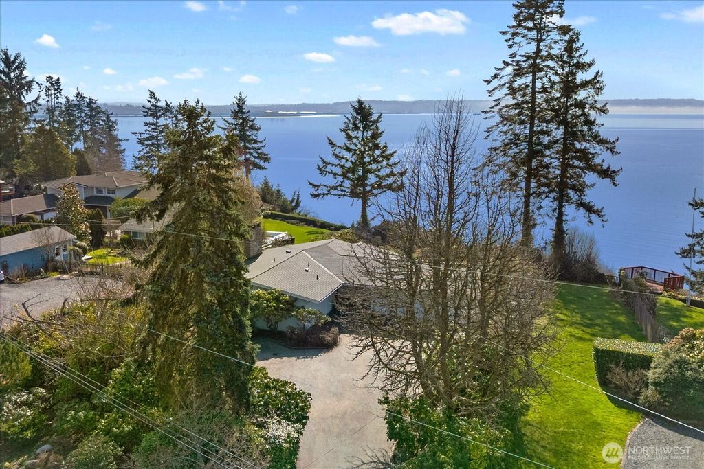 Photo of 1128 Potlatch Beach Road, Marysville, WA 98271 (MLS # 2487349)