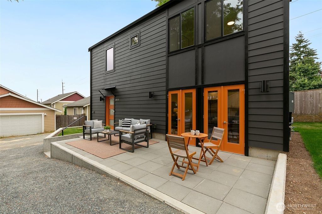 Photo of 10508 Linden Avenue N, Seattle, WA 98133 (MLS # 2404437)