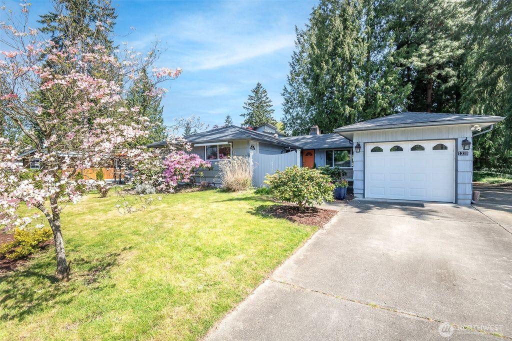 Photo of 1330 144th Avenue SE, Bellevue, WA 98007 (MLS # 2365604)