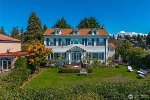 Photo of 3233 Magnolia Boulevard W, Seattle, WA 98199 (MLS # 2594340)